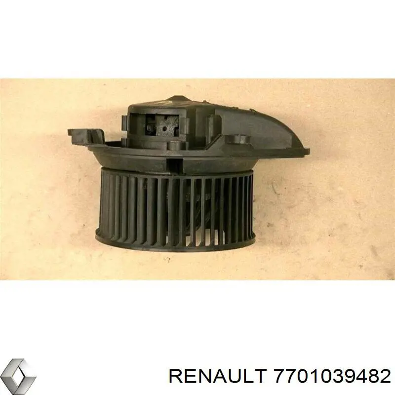 Купить 7701039482 Renault (RVI) Электродвигатели (электродвигатель отопителя) или розетка прицепа штепсельная