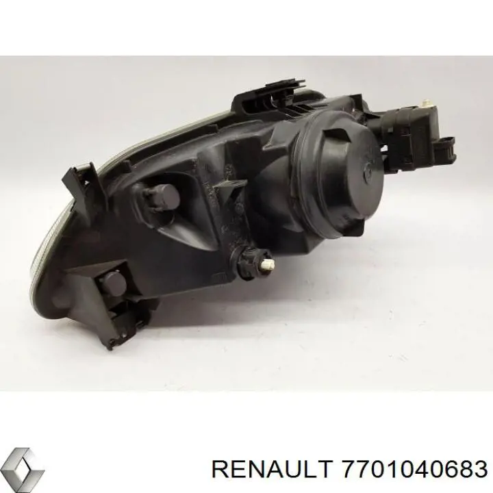 Правая фара 7701040683 Renault (RVI)