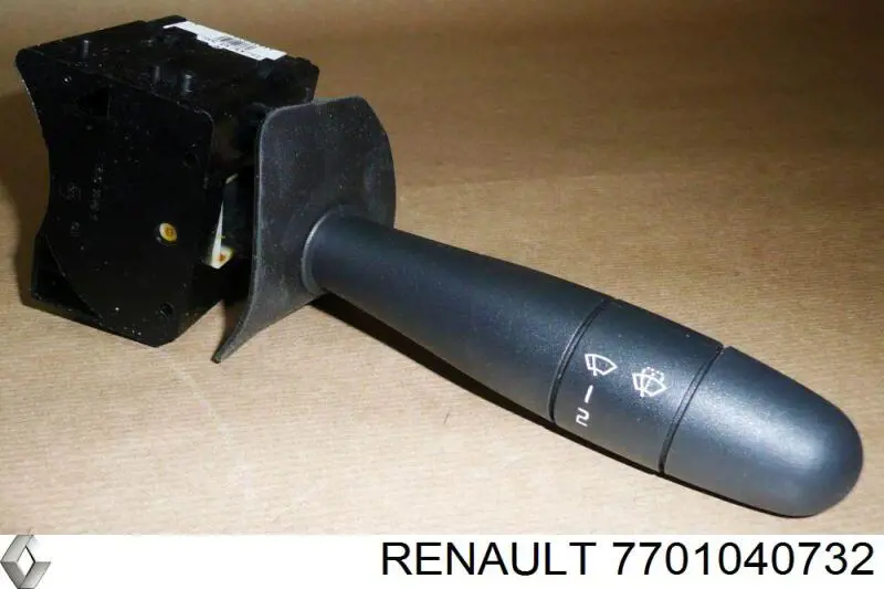 7701040732 Renault (RVI) переключатель подрулевой правый