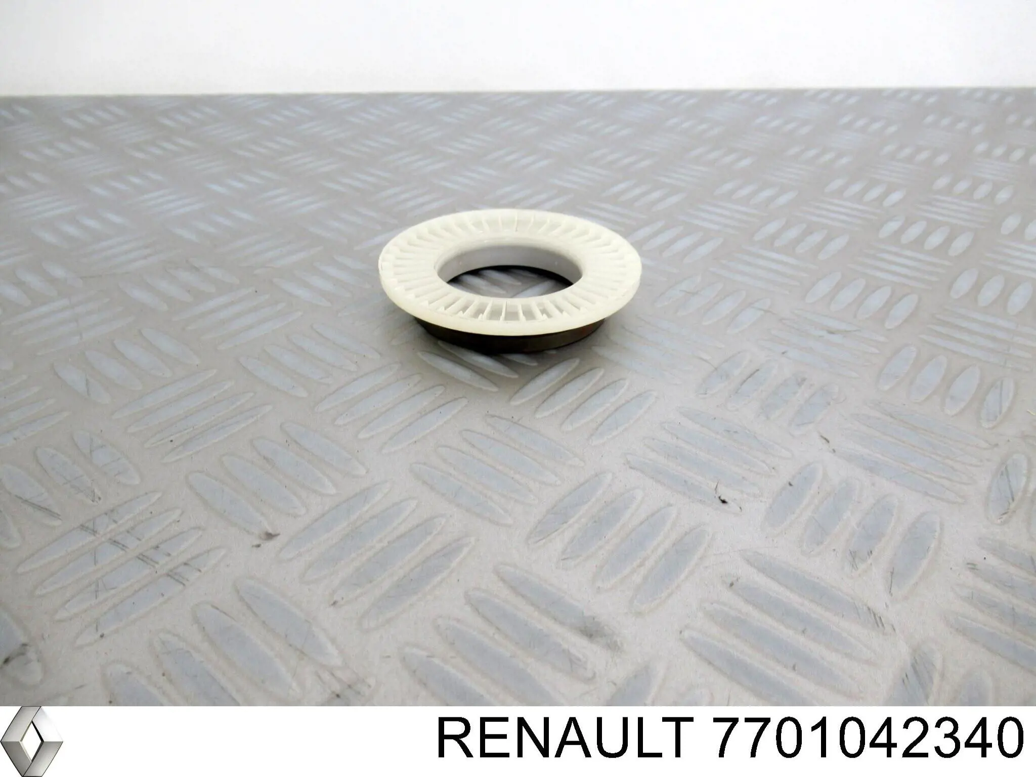 Купить 7701042340 Renault (RVI) Передний сальник коленвала