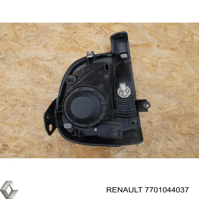 Фара левая Renault (RVI) 7701044037 цена, от 37.97 USD
