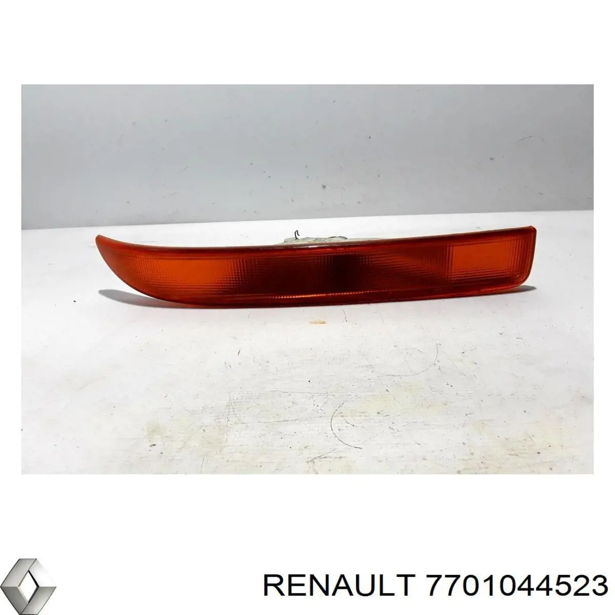 Поворотник правый 7701044523 Renault (RVI)