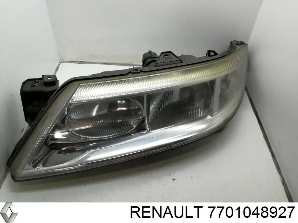 7701048927 Renault (RVI) luz esquerda