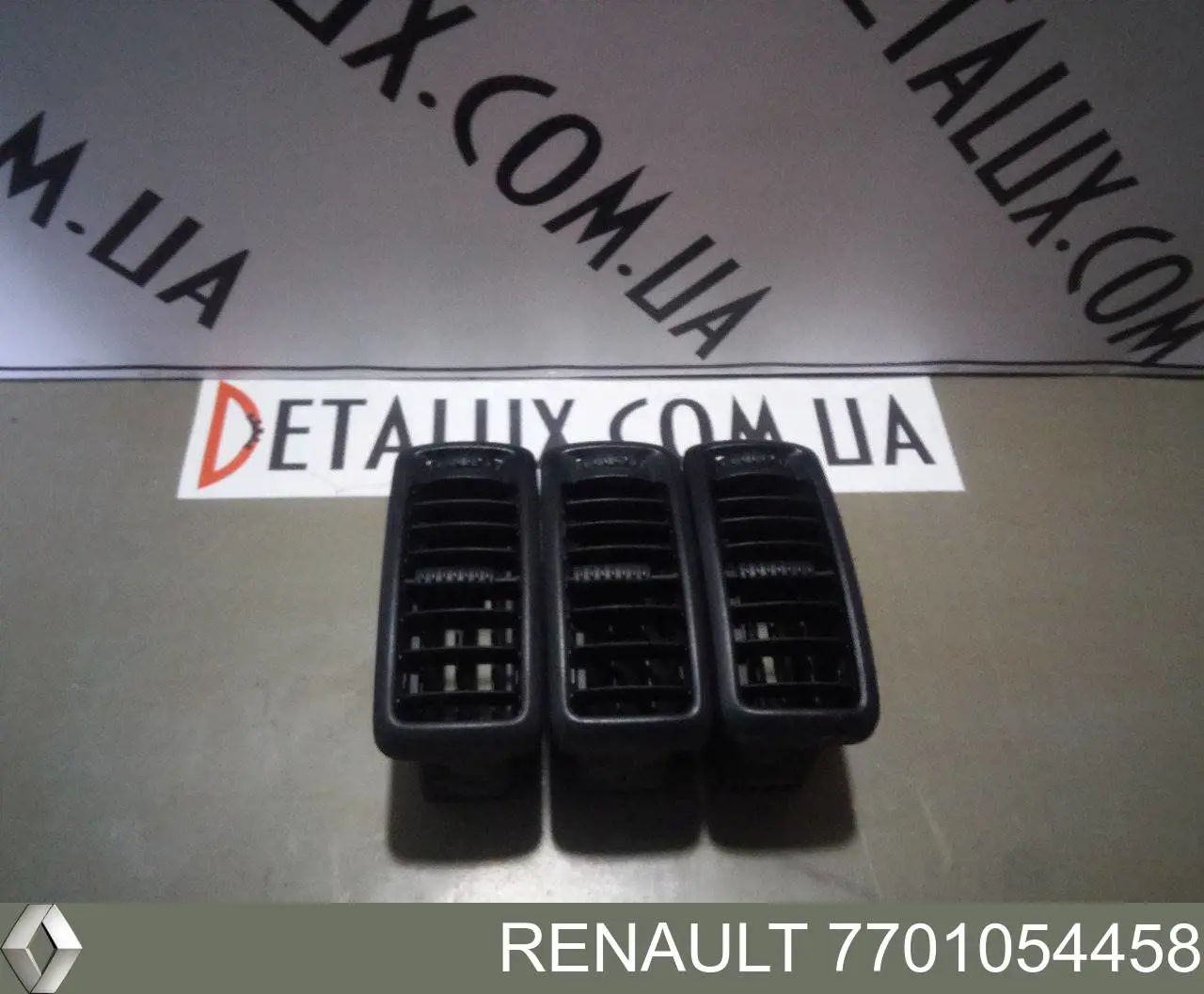 Решетка вентиляции салона на "торпедо" Renault (RVI) 7701054458 цена, от 24.65 USD