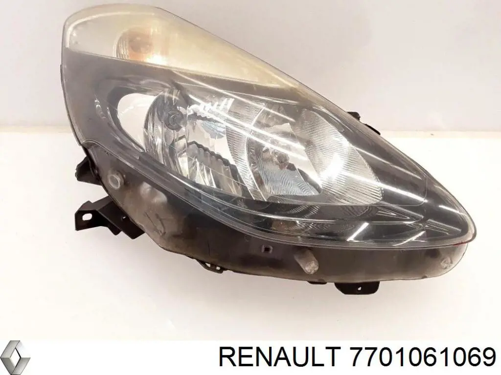 Фара правая 7701061069 Renault (RVI)