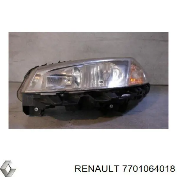 Левая фара 7701064018 Renault (RVI)