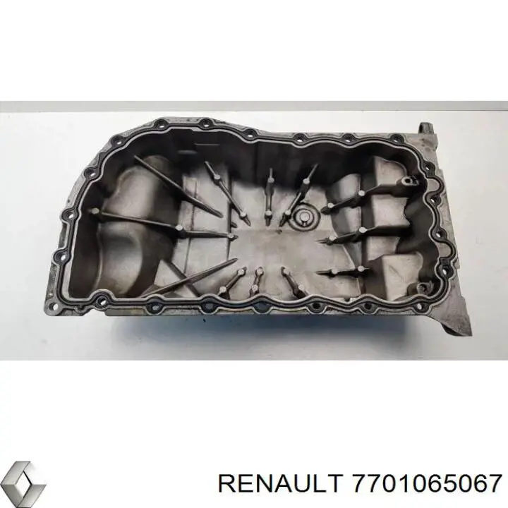 Поддон маслянный картера двигателя, нижняя часть Renault (RVI) 7701065067
