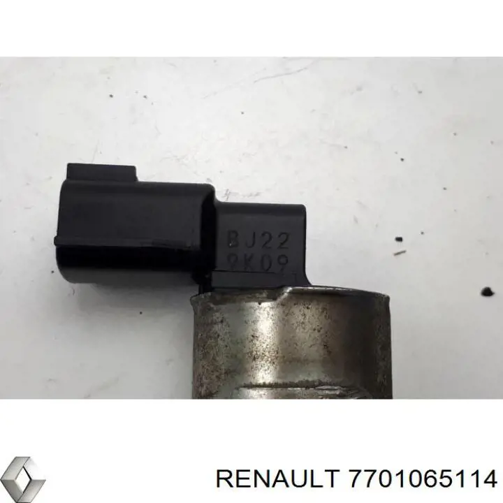 7701065114 Renault (RVI) клапан электромагнитный положения (фаз распредвала)