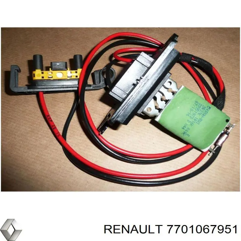 Реле отопителя Renault (RVI) 7701067951 цена, от 31.34 USD