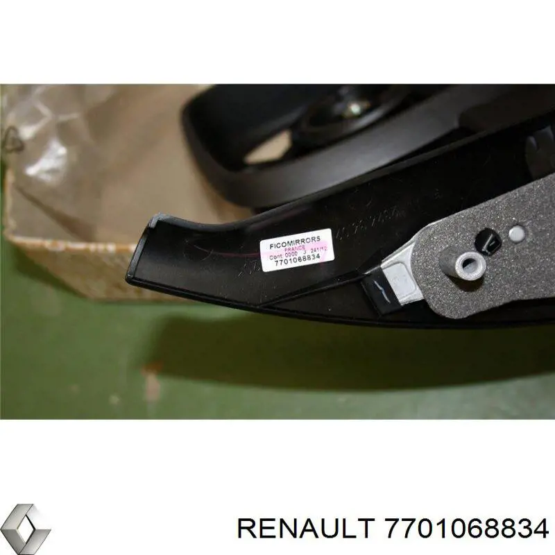 7701068834 Renault (RVI) зеркало заднего вида правое
