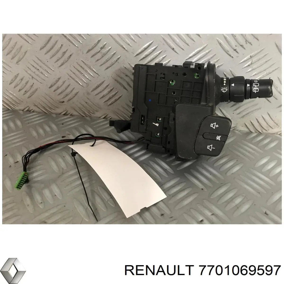 7701069597 Renault (RVI) переключатель подрулевой правый