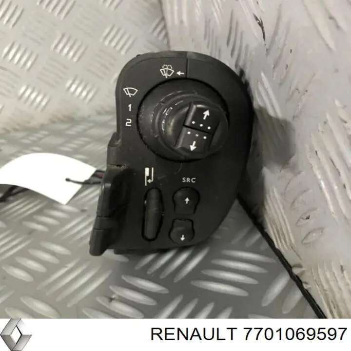 Купить 7701069597 Renault (RVI) Правый подрулевой переключатель