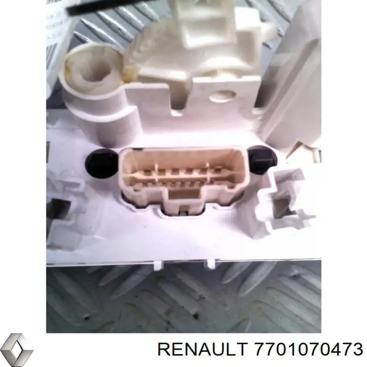 Купить 7701070473 Renault (RVI) Блок управления печкой