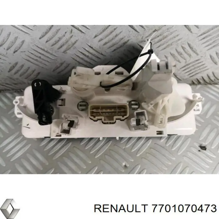 Блок управления кондиционером 7701070473 Renault (RVI)