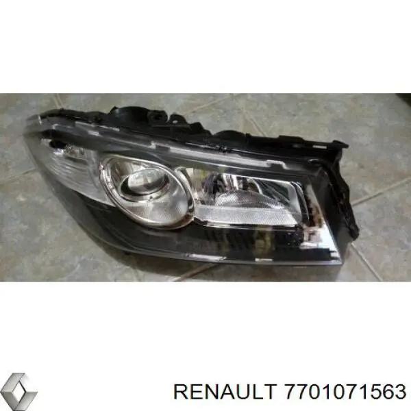 7701071563 Renault (RVI) luz direita