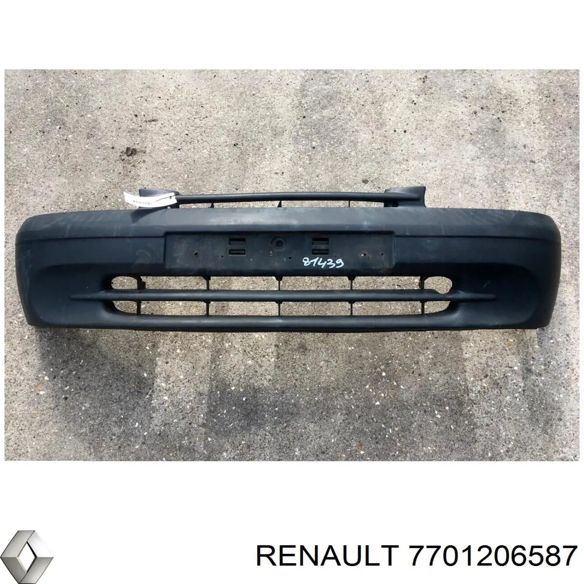 7701206587 Renault (RVI) Бампер передний в сборе