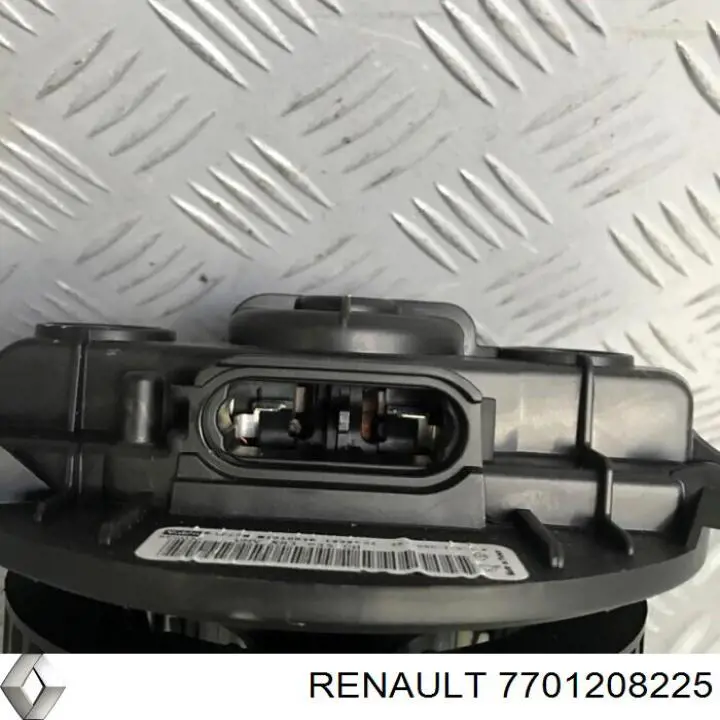 7701208225 Renault (RVI) Электромотор печки
