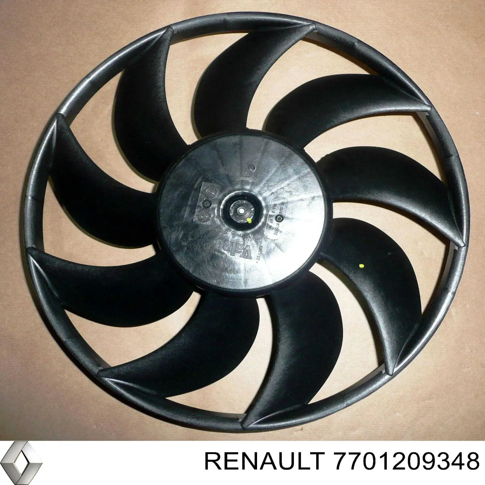 7701209348 Renault (RVI) ventilador (roda de aletas do radiador de esfriamento esquerdo)