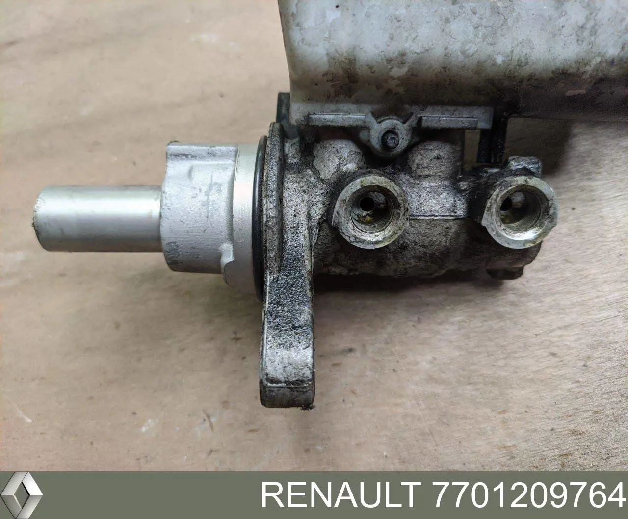 Купить 7701209764 Renault (RVI) Главный тормозной цилиндр