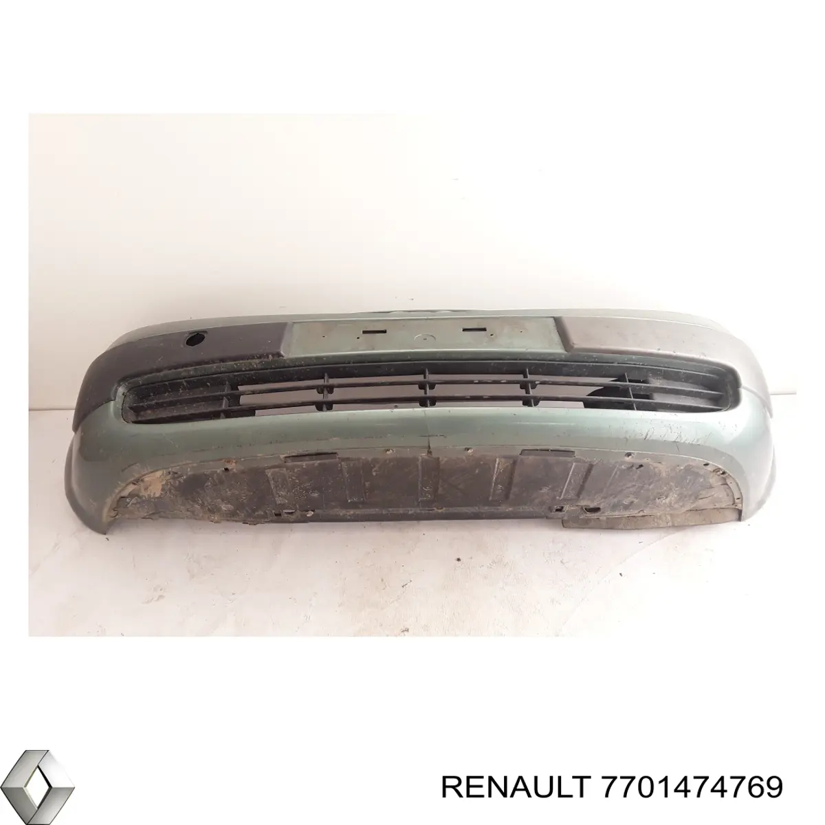 Бампер передний Renault (RVI) 8200139955
