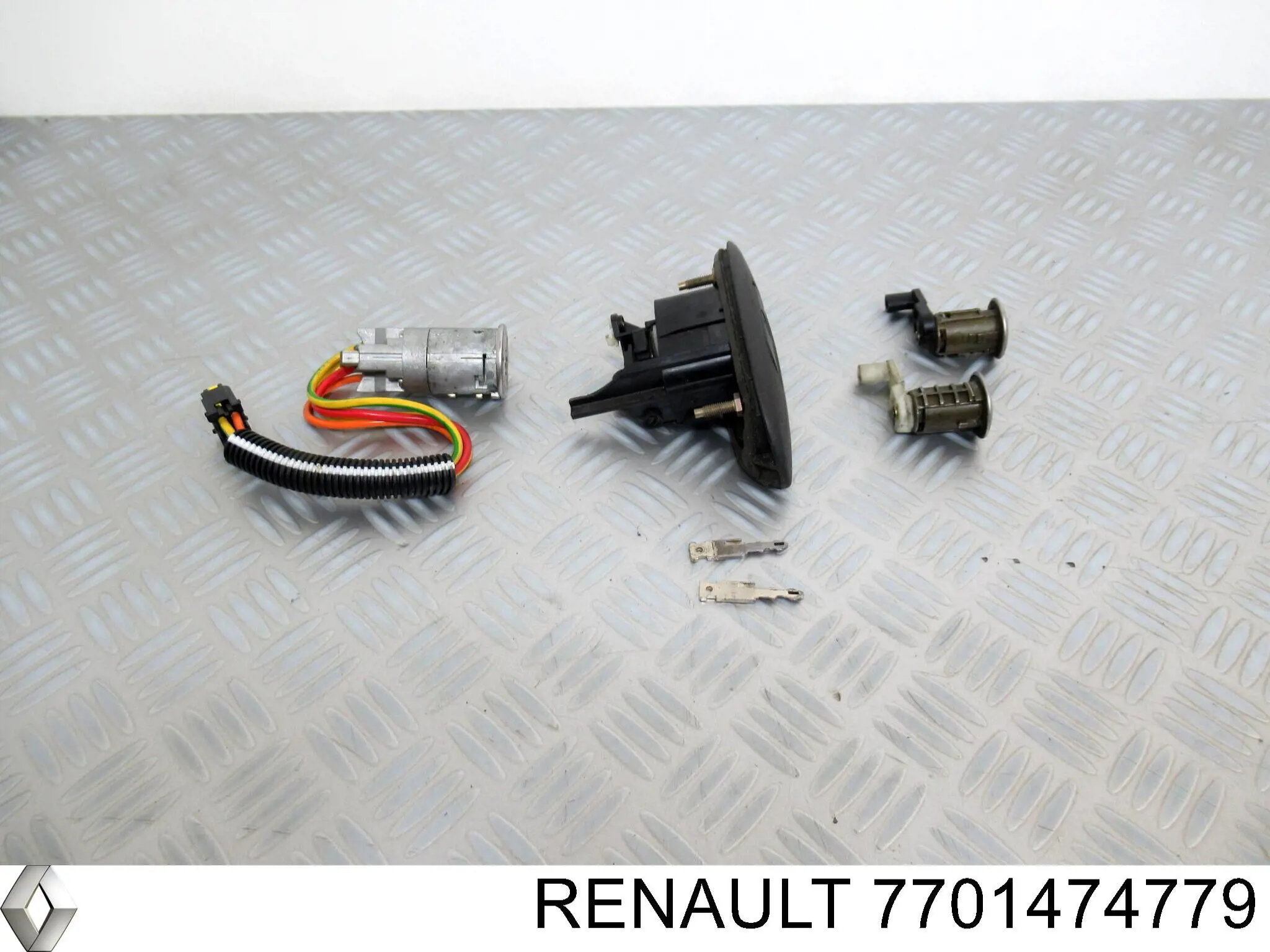 7701474779 Renault (RVI) Решетка радиатора