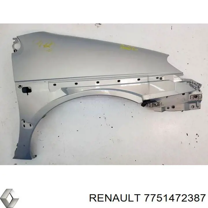 Крыло переднее правое 7751472387 Renault (RVI)