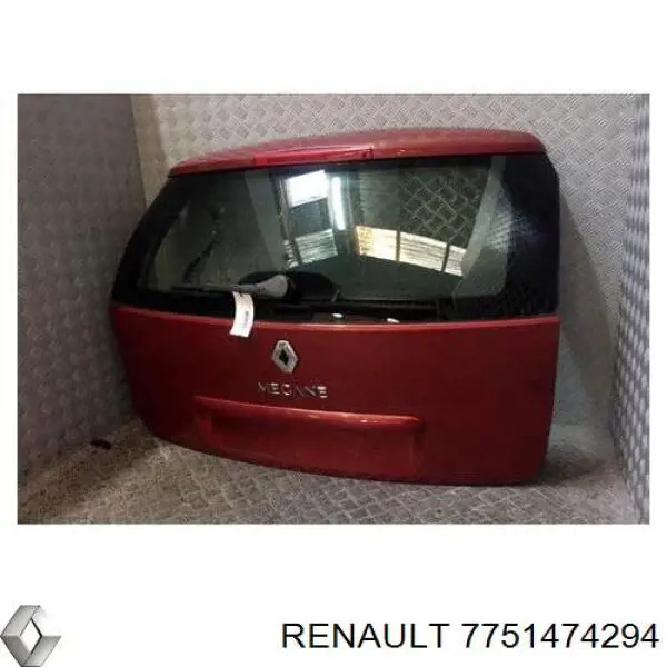 Крышка багажника на Renault Megane II 