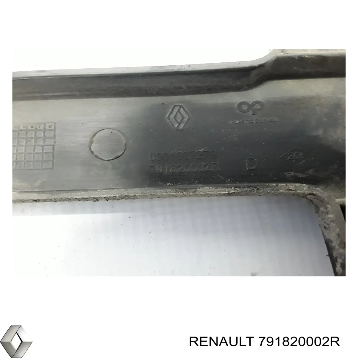 Крепление бамера правое Renault (RVI) 791820002R цена, от 21.98 USD