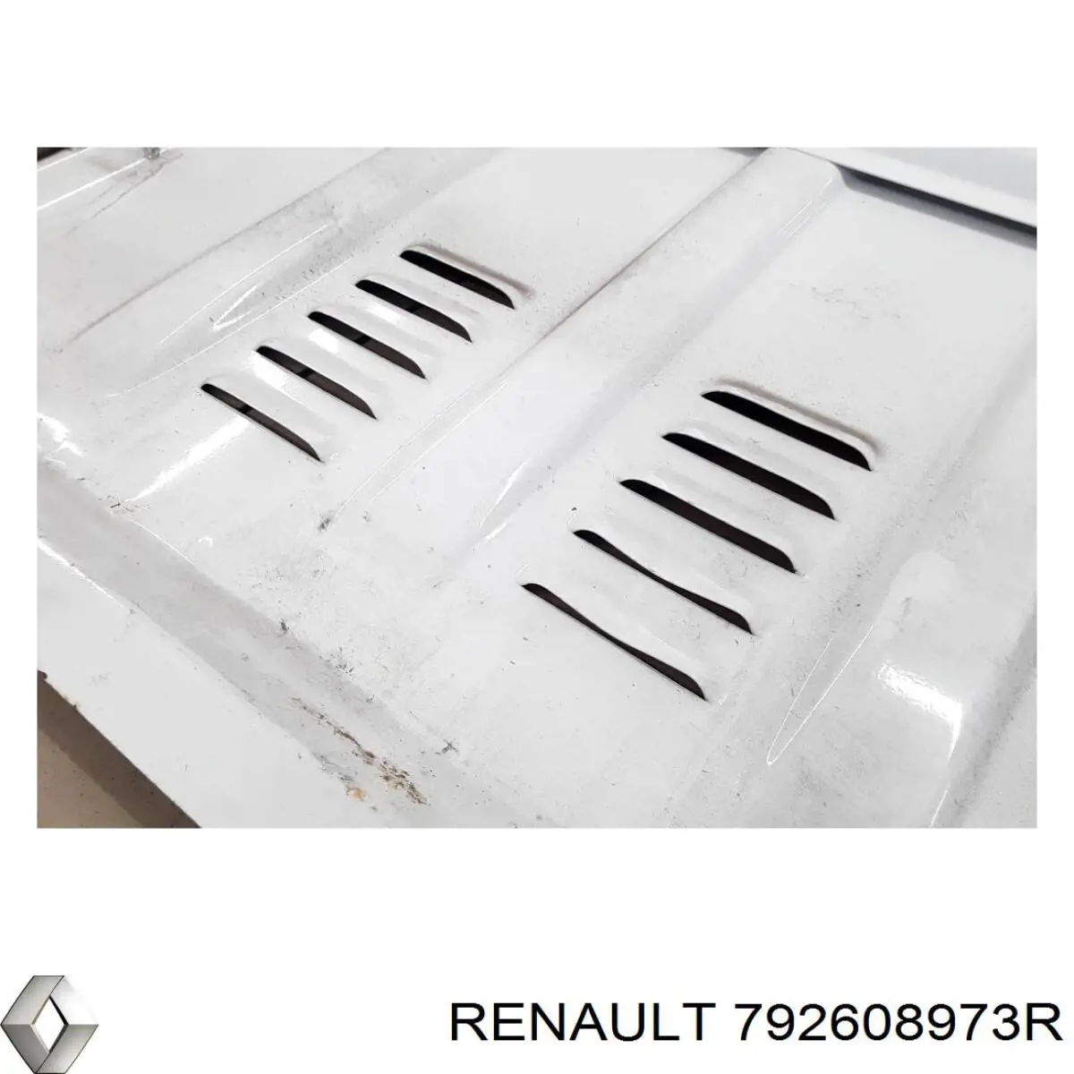 Купить 792608973R Renault (RVI) Оббивка перегородки грузового отсека