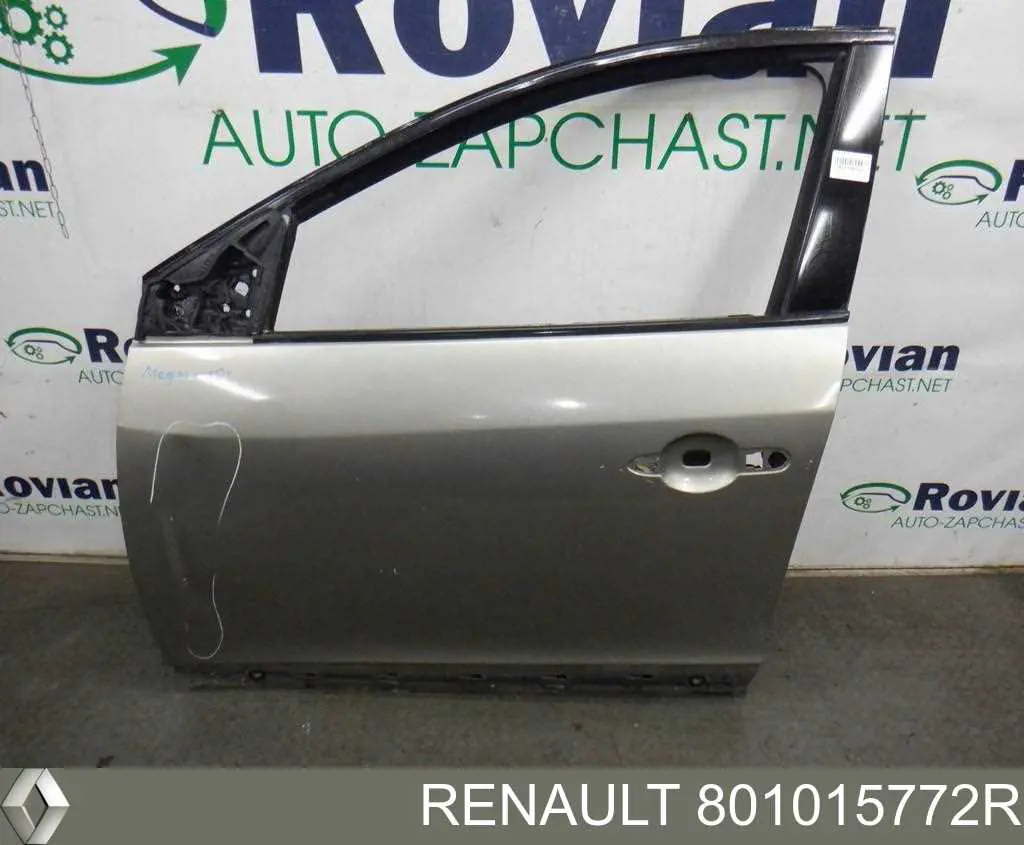 801015772R Renault (RVI) porta dianteira esquerda