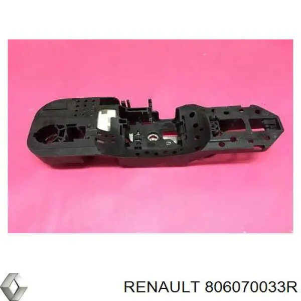 Держатель наружной ручки двери передней левой Renault (RVI) 806070033R цена, от 19.00 USD