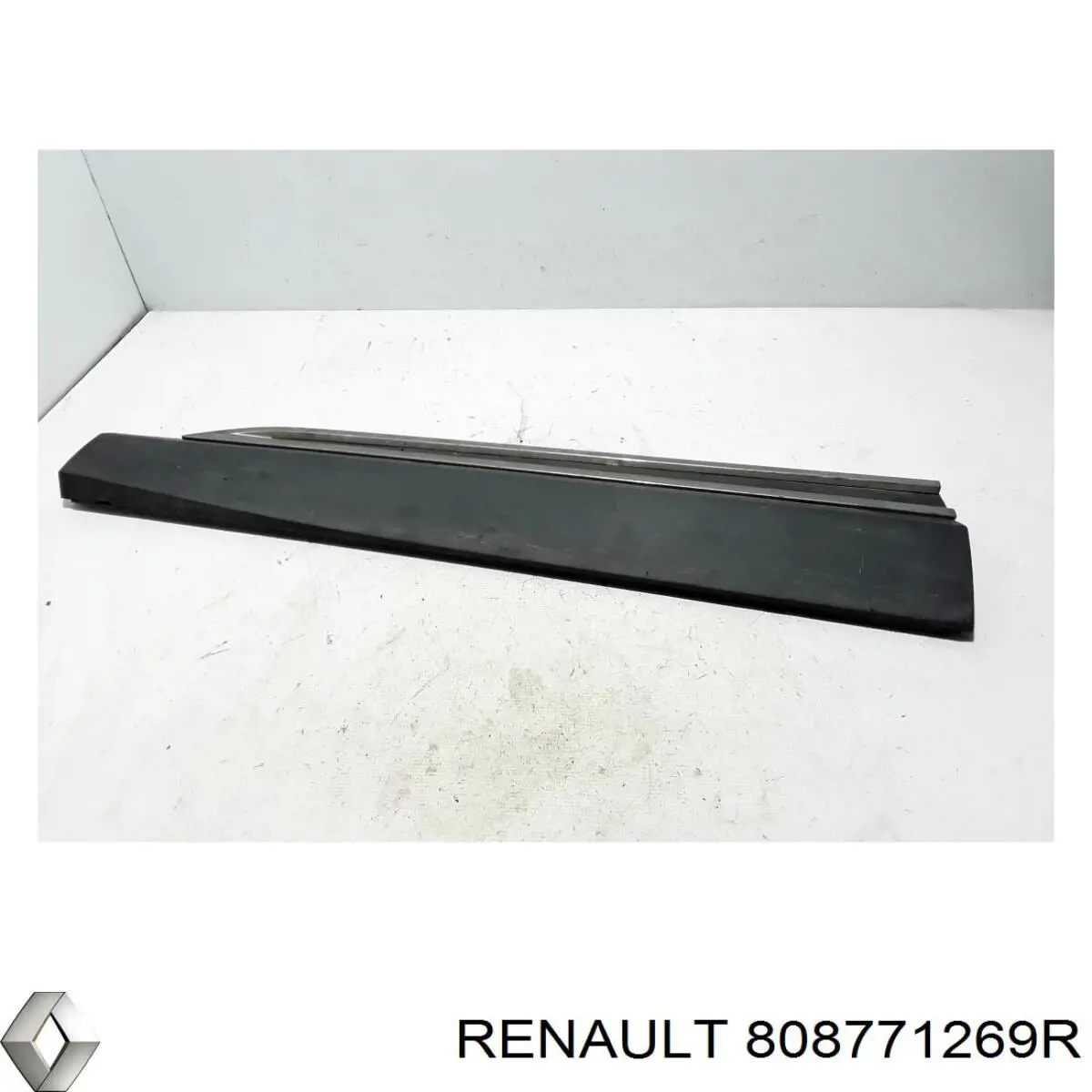 Молдинг двери передней левой нижний 808771269R Renault (RVI)