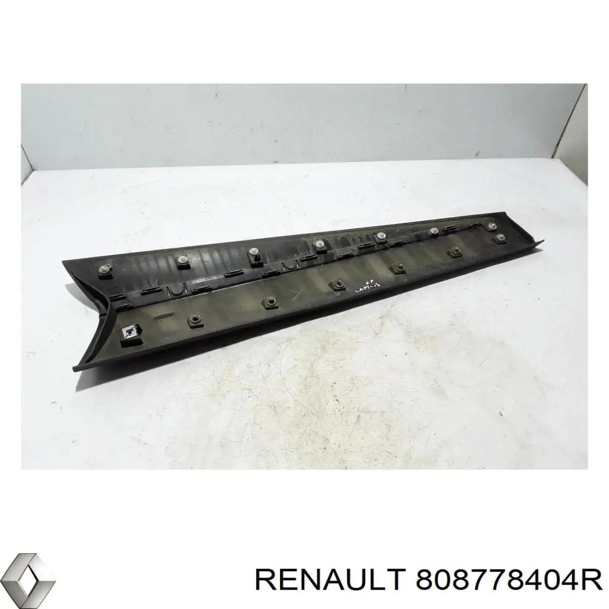 Накладка передней левой двери Renault (RVI) 808778098R