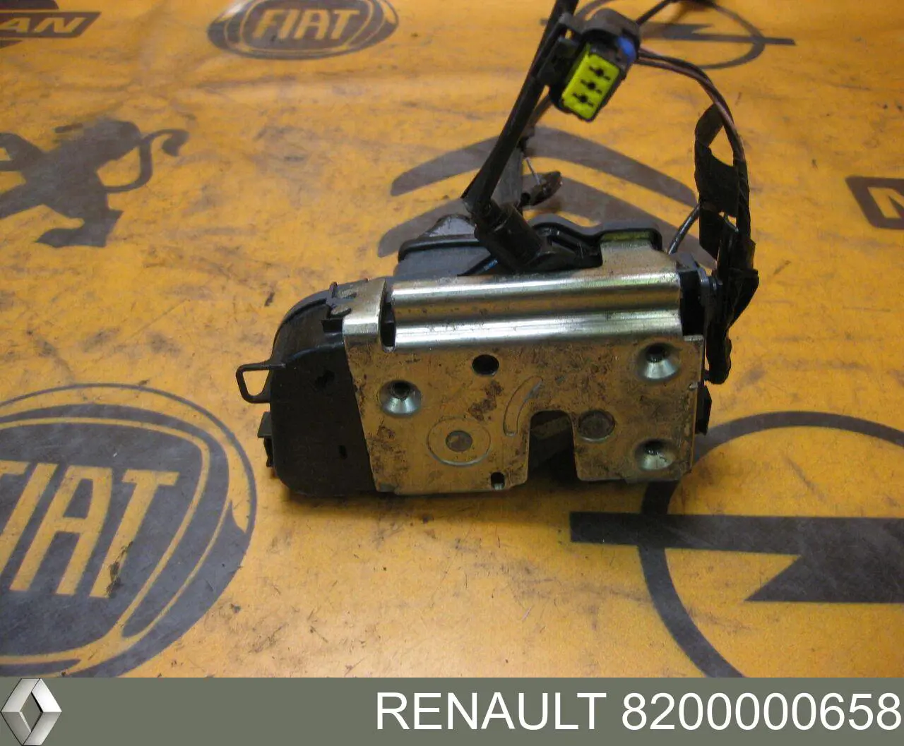 Замок задней двери, правой Renault (RVI) 8200000658 цена, от 21.25 USD