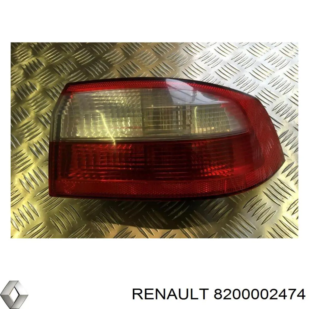 8200002474 Renault (RVI) lanterna traseira direita externa