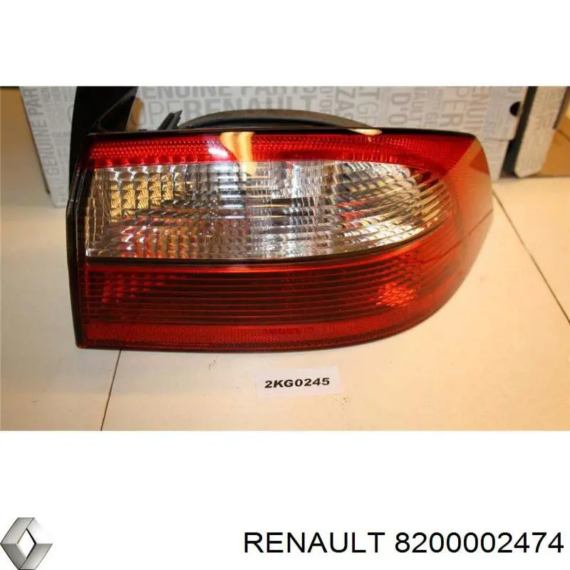 Фонарь задний правый внешний 8200002474 Renault (RVI)