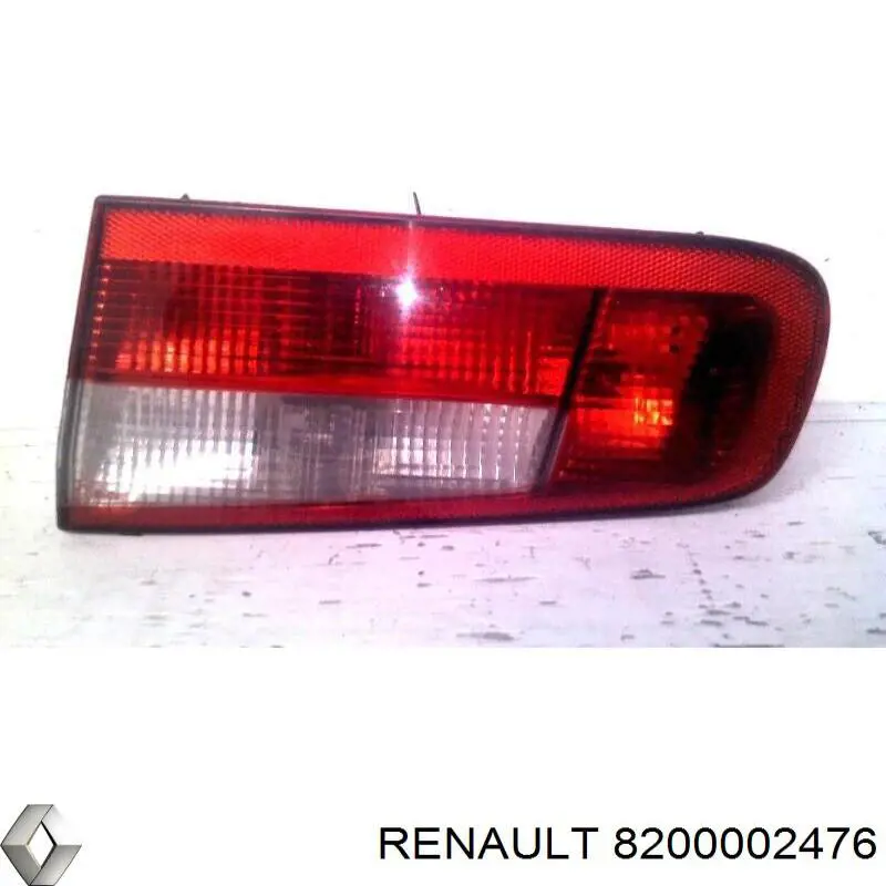 Фонарь задний внутренний правый Renault (RVI) 8200002476