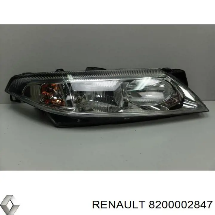 Правая фара 8200002847 Renault (RVI)