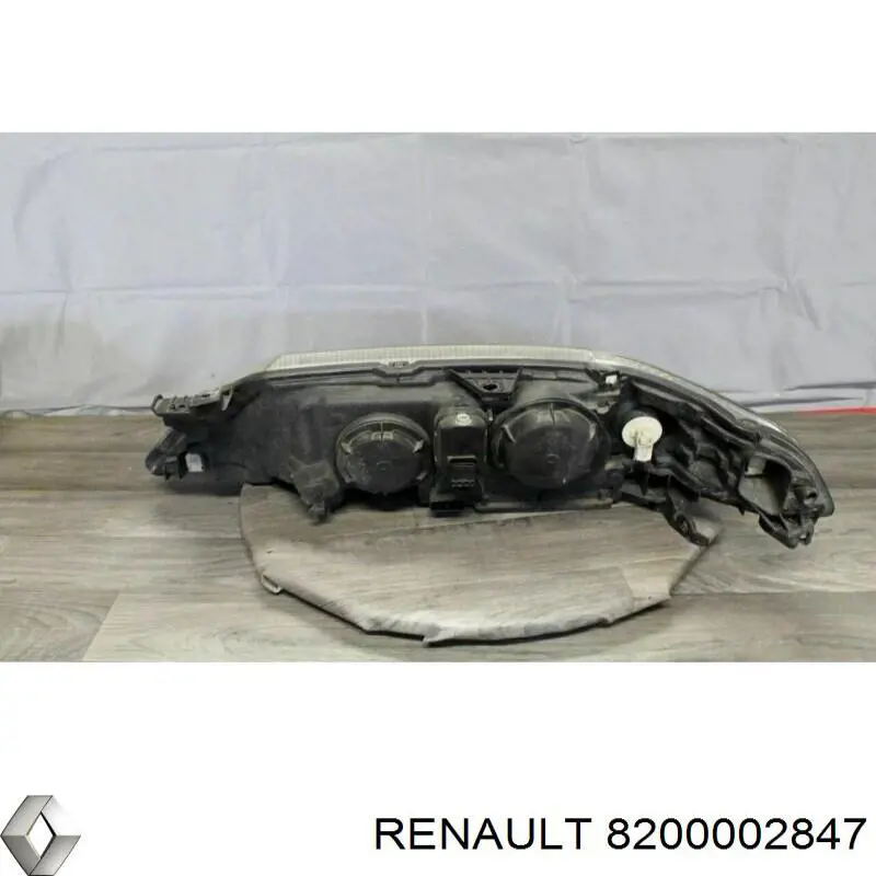 8200002847 Renault (RVI) luz direita