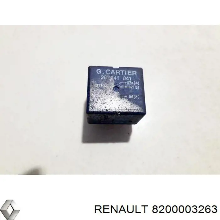 Купить 8200003263 Renault (RVI) Плафон салона