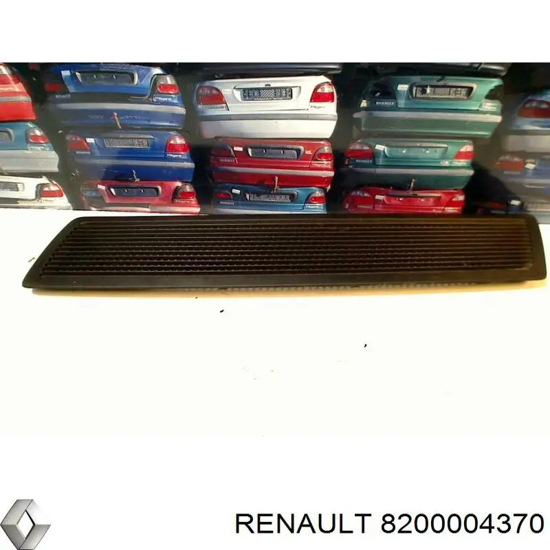 Grelha da capota para Renault Trafic (FL)