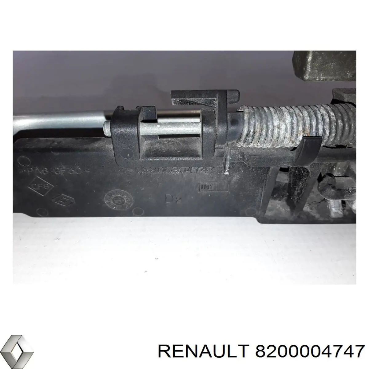 Держатель наружной ручки двери передней правой Renault (RVI) 8200004747 цена, от 7.34 USD