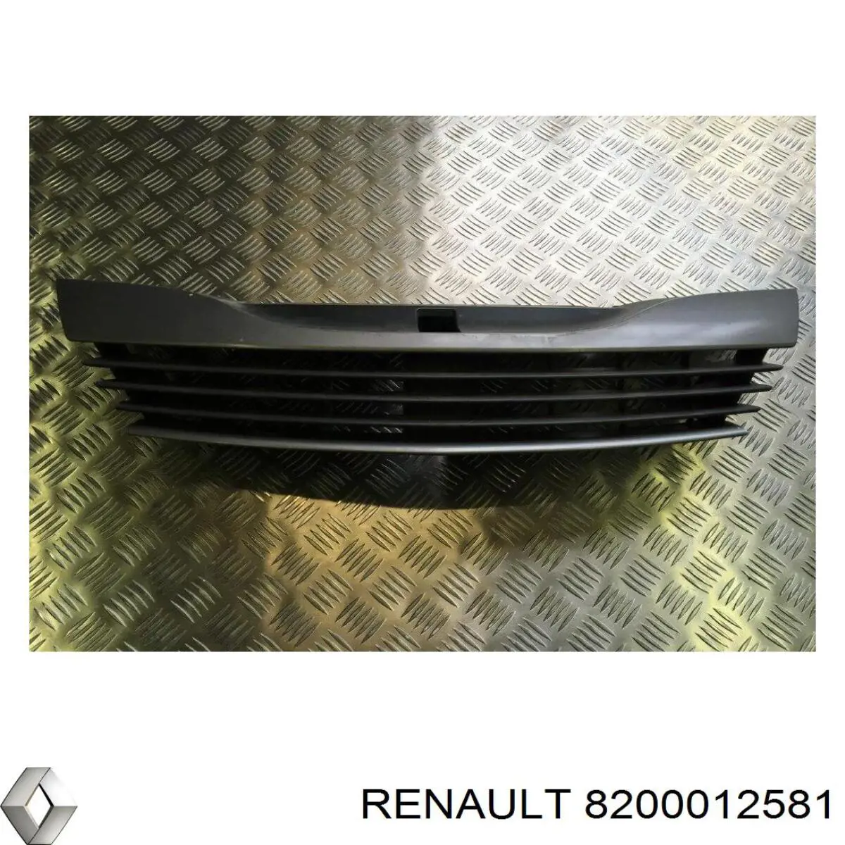 8200012581 Renault (RVI) grelha do radiador