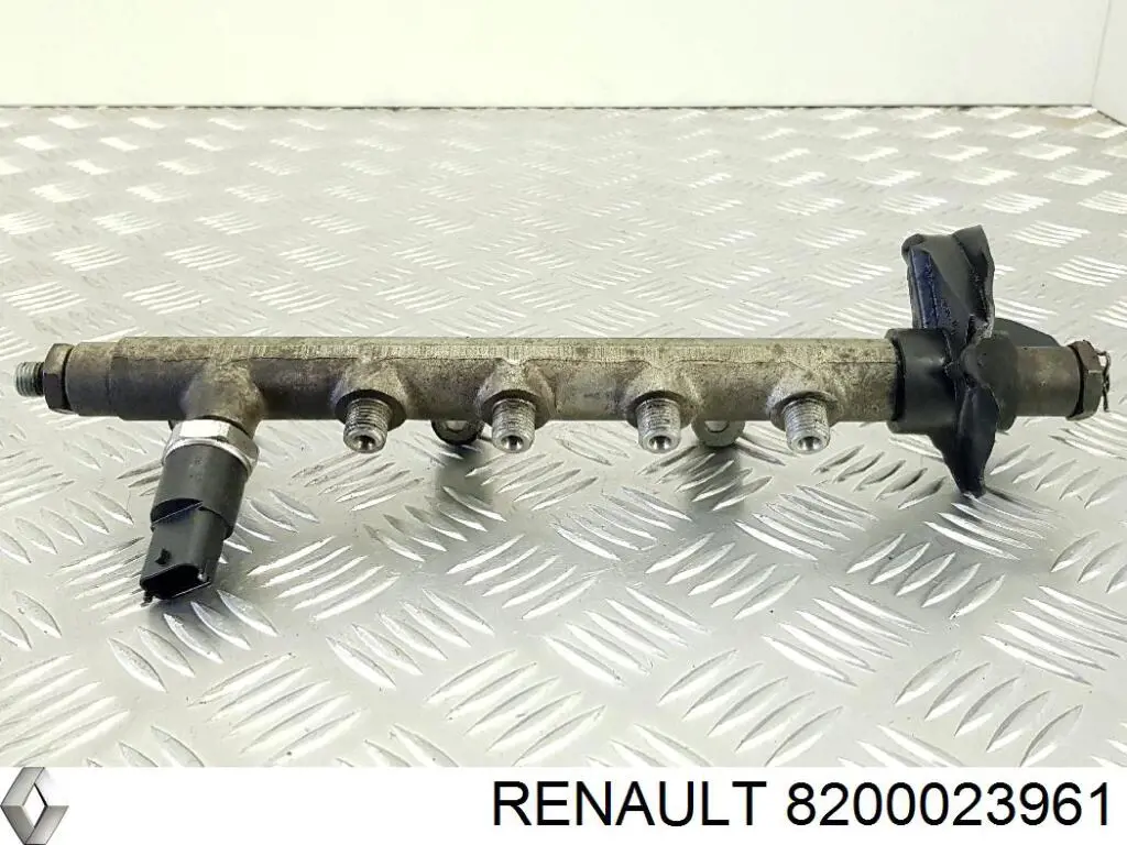 Распределитель топлива (рампа) Renault (RVI) 8200023961 цена, от 4.65 USD