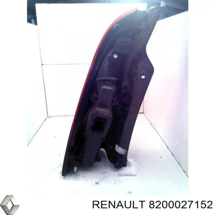 Фонарь задний правый Renault (RVI) 8200027152 цена, от 19.00 USD