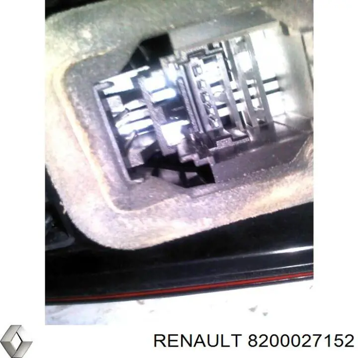 Задний фонарь 8200027152 Renault (RVI)