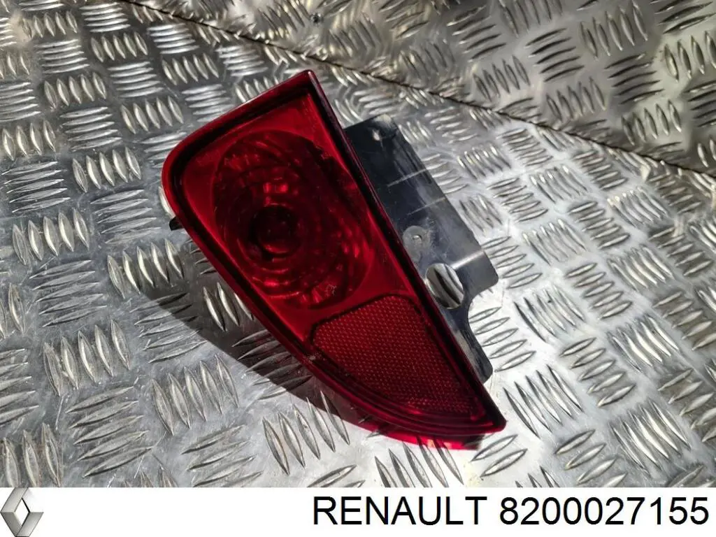 8200027155 Renault (RVI) фонарь заднего бампера левый