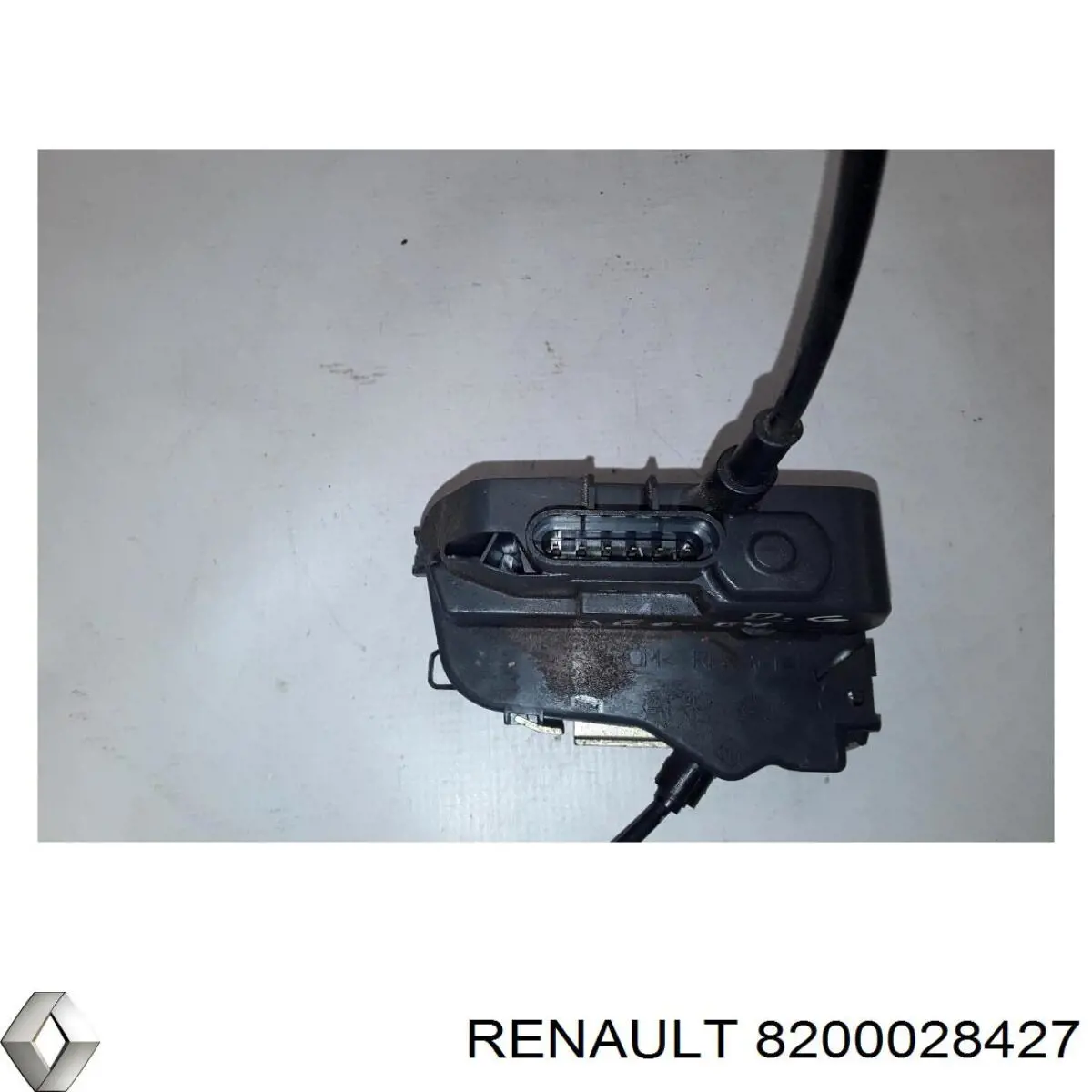 Замок двери задней правой 8200028427 Renault (RVI)
