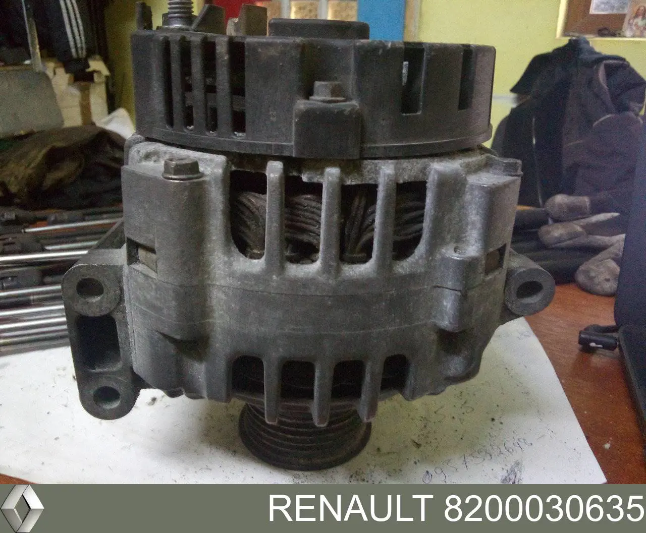 8200030635 Renault (RVI) Генератор автомобильный