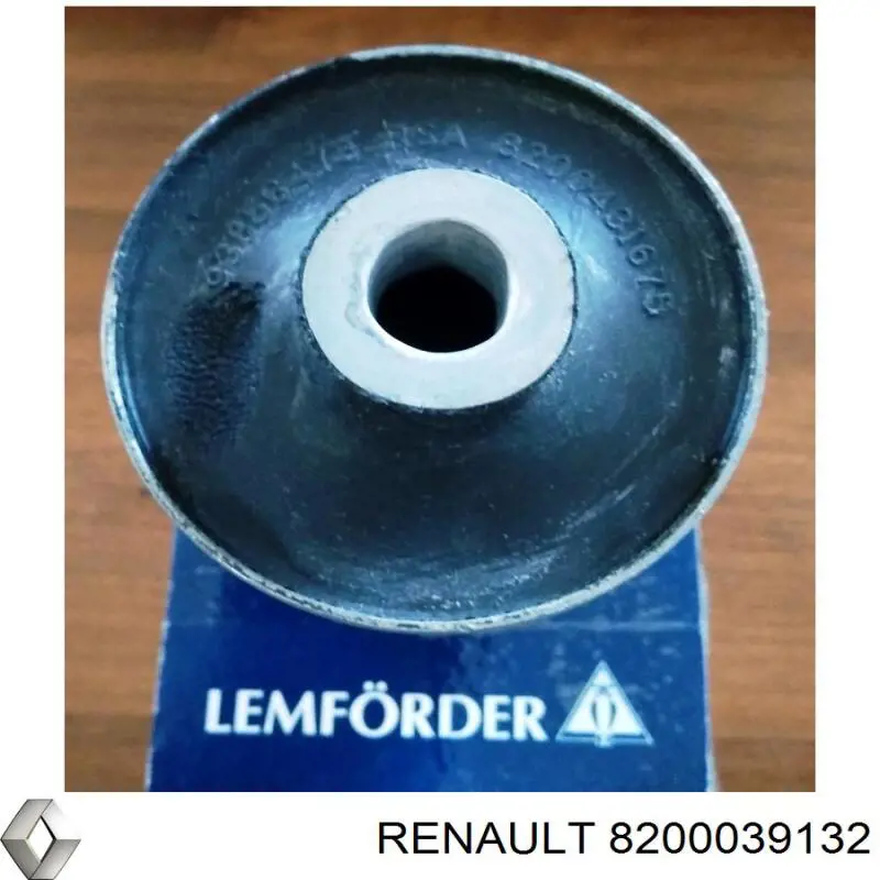 Купить 8200039132 Renault (RVI) Сайлентблок задней балки